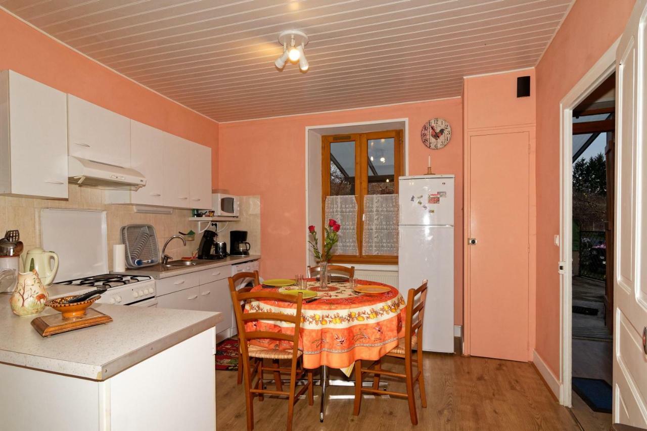Gite De Sauviat 25 Chemin Du Grand Pacher Le Bourg De Sauviat 63120 Екстер'єр фото